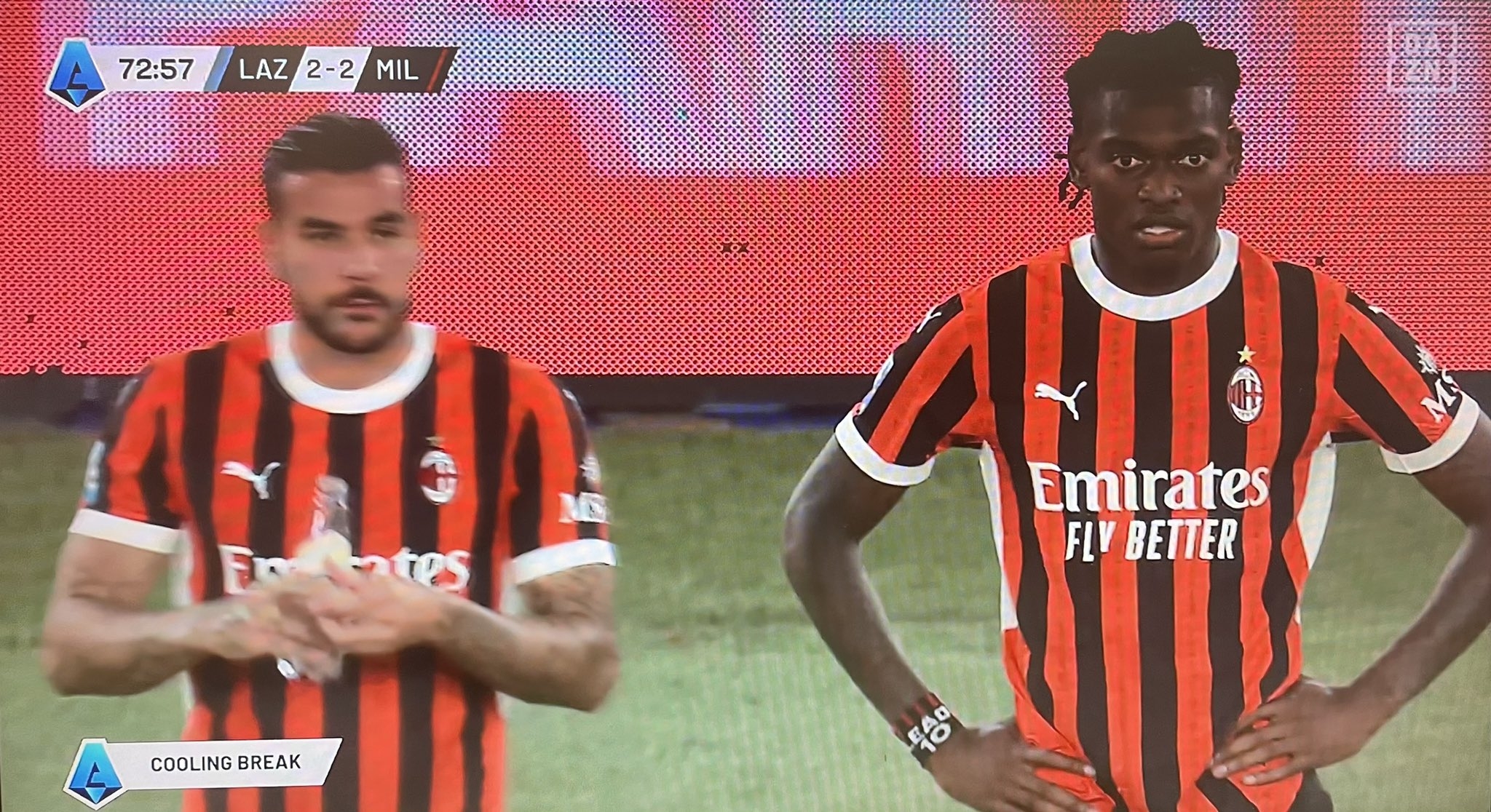 迪利维奥:特奥和莱奥应落选本轮意甲名单,米兰必须发出强烈信号