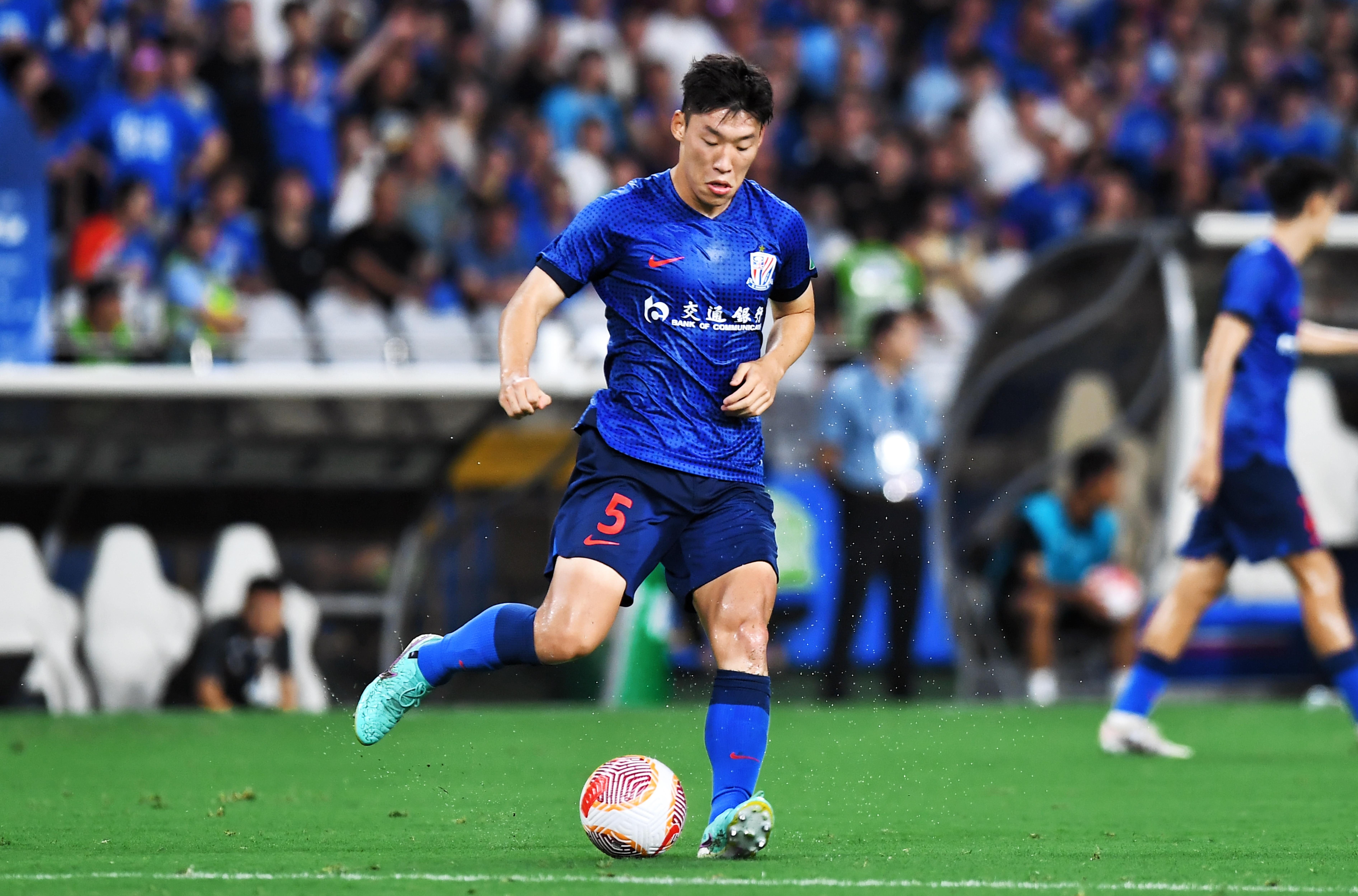 媒体人:斯卢茨基将申花溃败原因概括为体能问题,这理由站不住脚