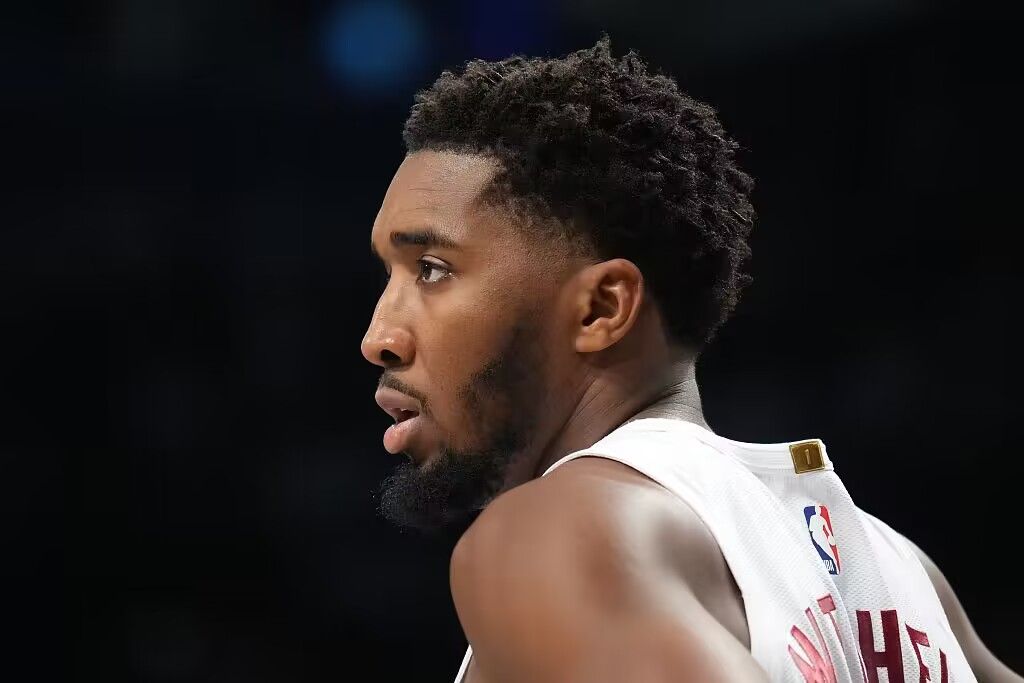 🏀76人VS骑士前瞻:骑士状态火热冲13连胜 小心76人触底反弹