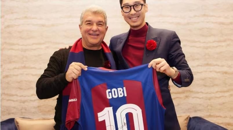 不容易!为了注册奥尔莫,巴萨主席最近游走多个国家筹钱